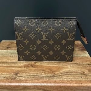 Authentic Louis Vuitton Monogram Toiletry Bag